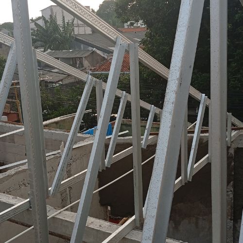 Renovasi Atap Baja Ringan
