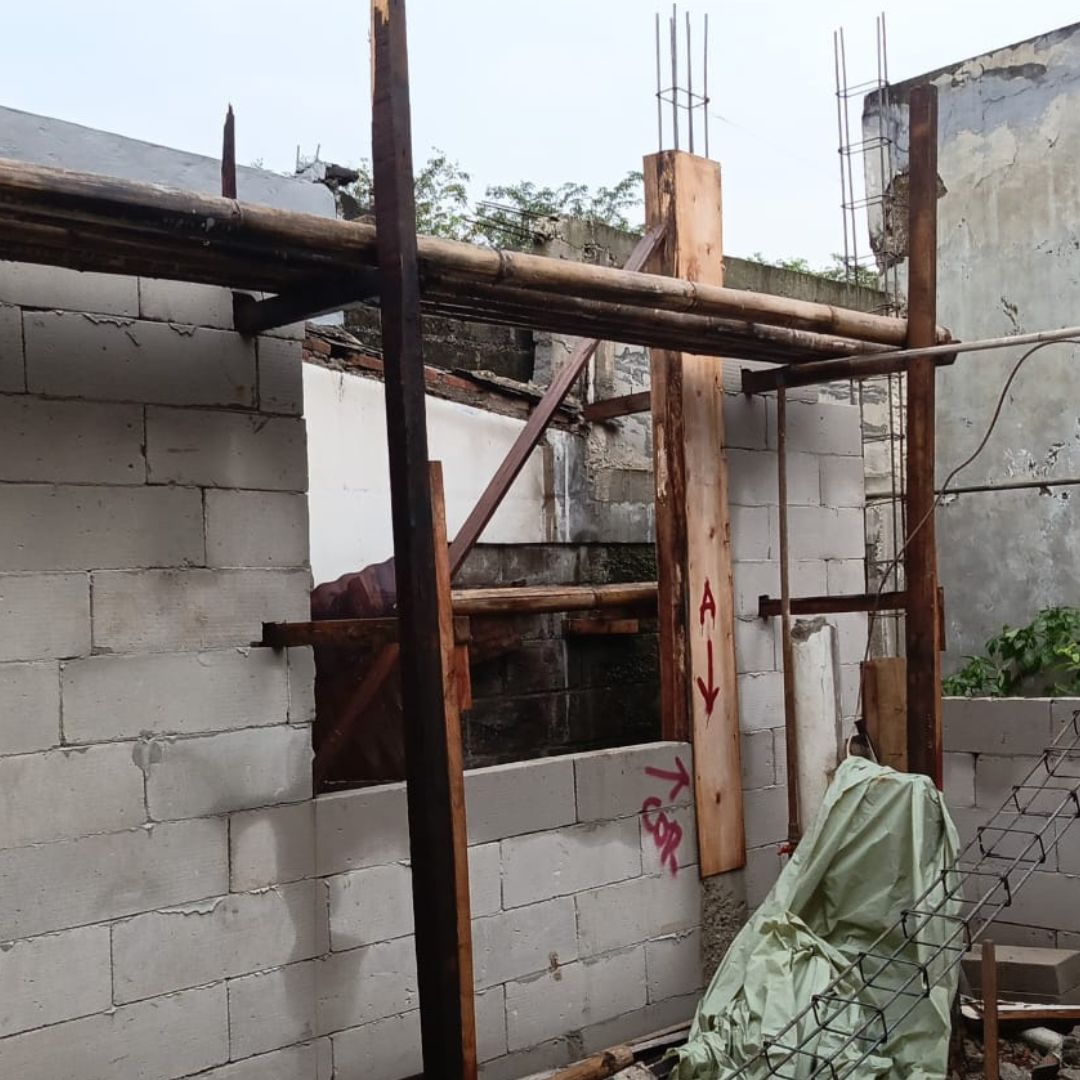 Renovasi Rumah atau Bangun Baru di Depok